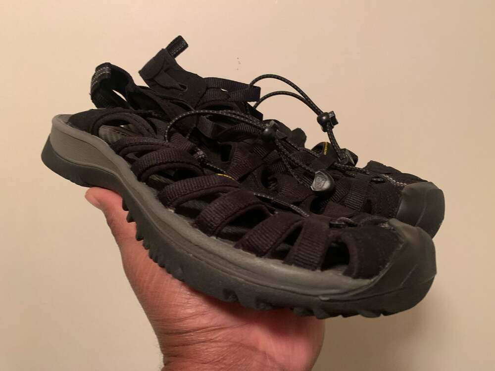 Keen Women's Whisper Waterproof Black Gray Sport Sandals Size 11 - Picture 2 of 8